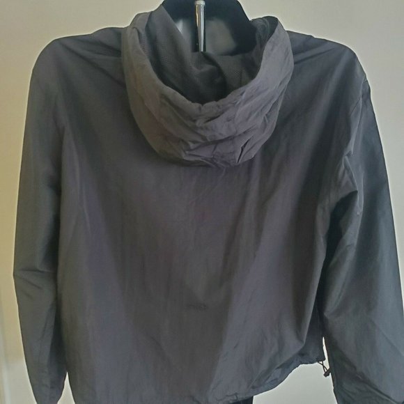 Calvin Klein Jeans Men's Full Zip Hooded Windbreaker Jacket Black 2490 0029 010 - Picture 3 of 16